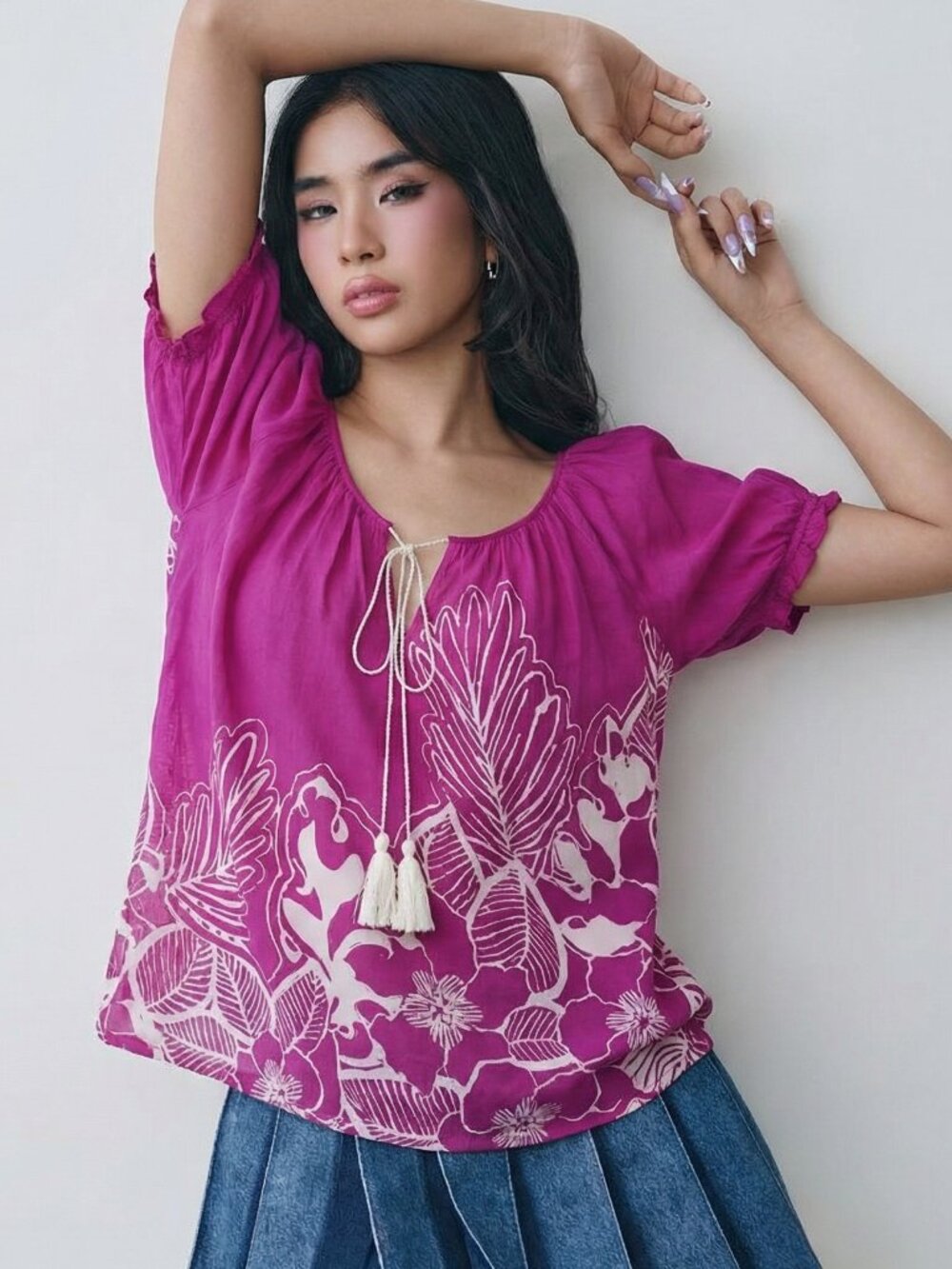 Karen Kane Fuchsia and White Floral Blouse tropical splash tassel tie